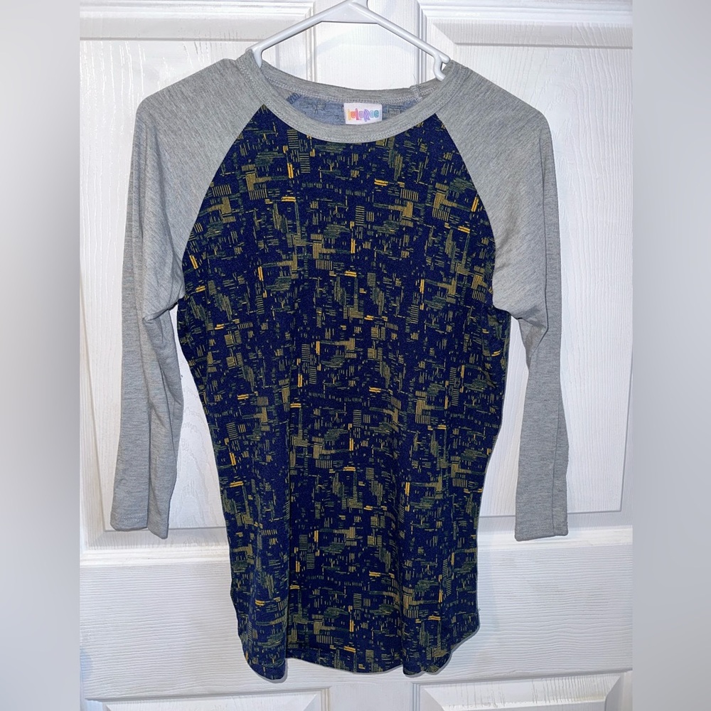blue and grey LuLaroe shirt size xs